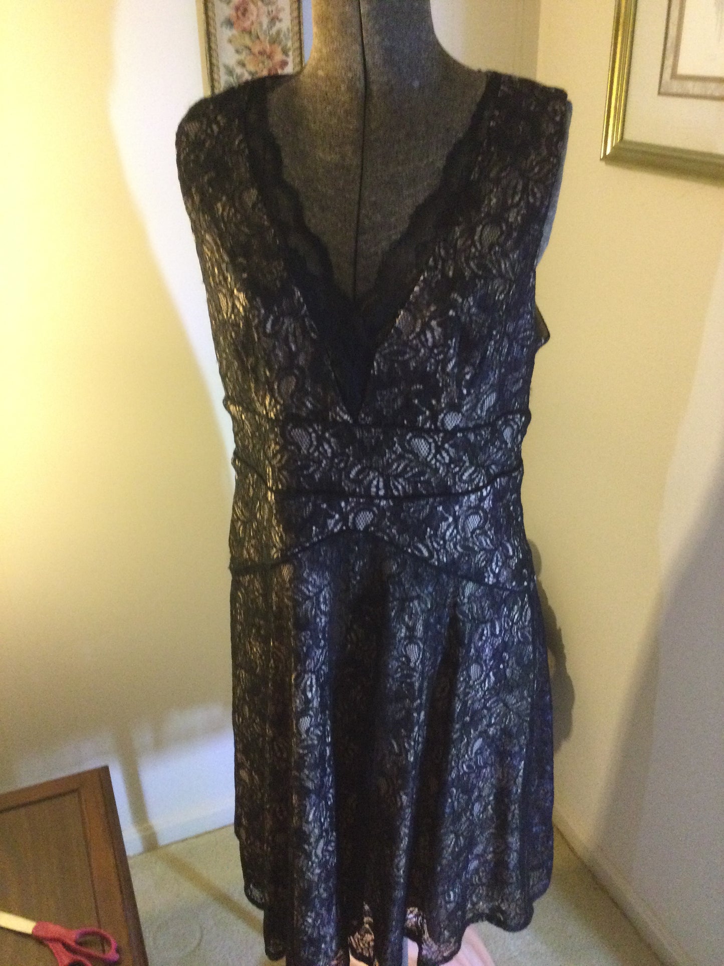 (AD#)Dress Size 10- Adrianna Papell Black Lace