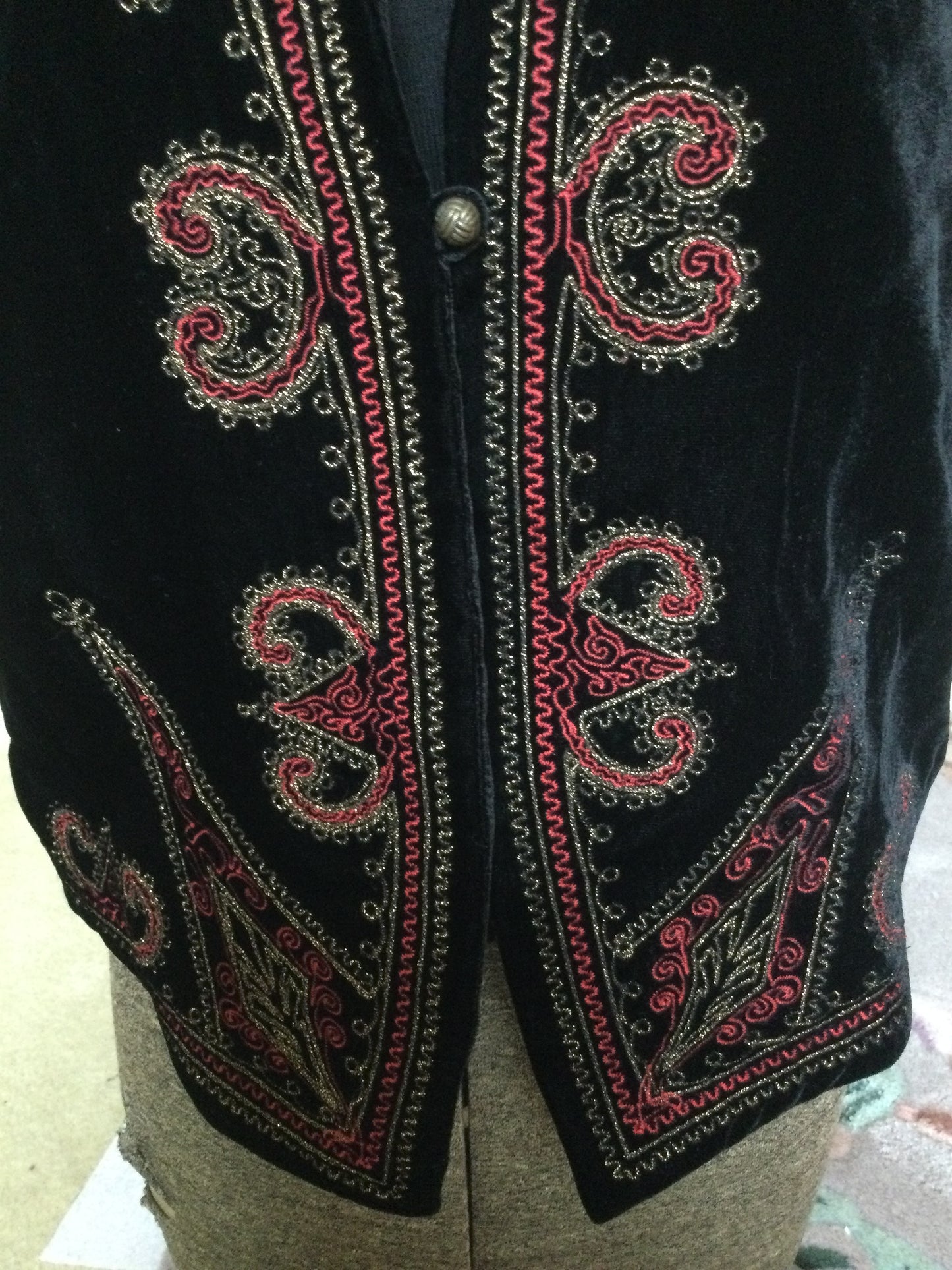 (A#) Embroidered Velour Gypsy Vest Sz L